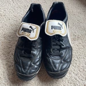 Puma King Sz 11 Soccer Cleats